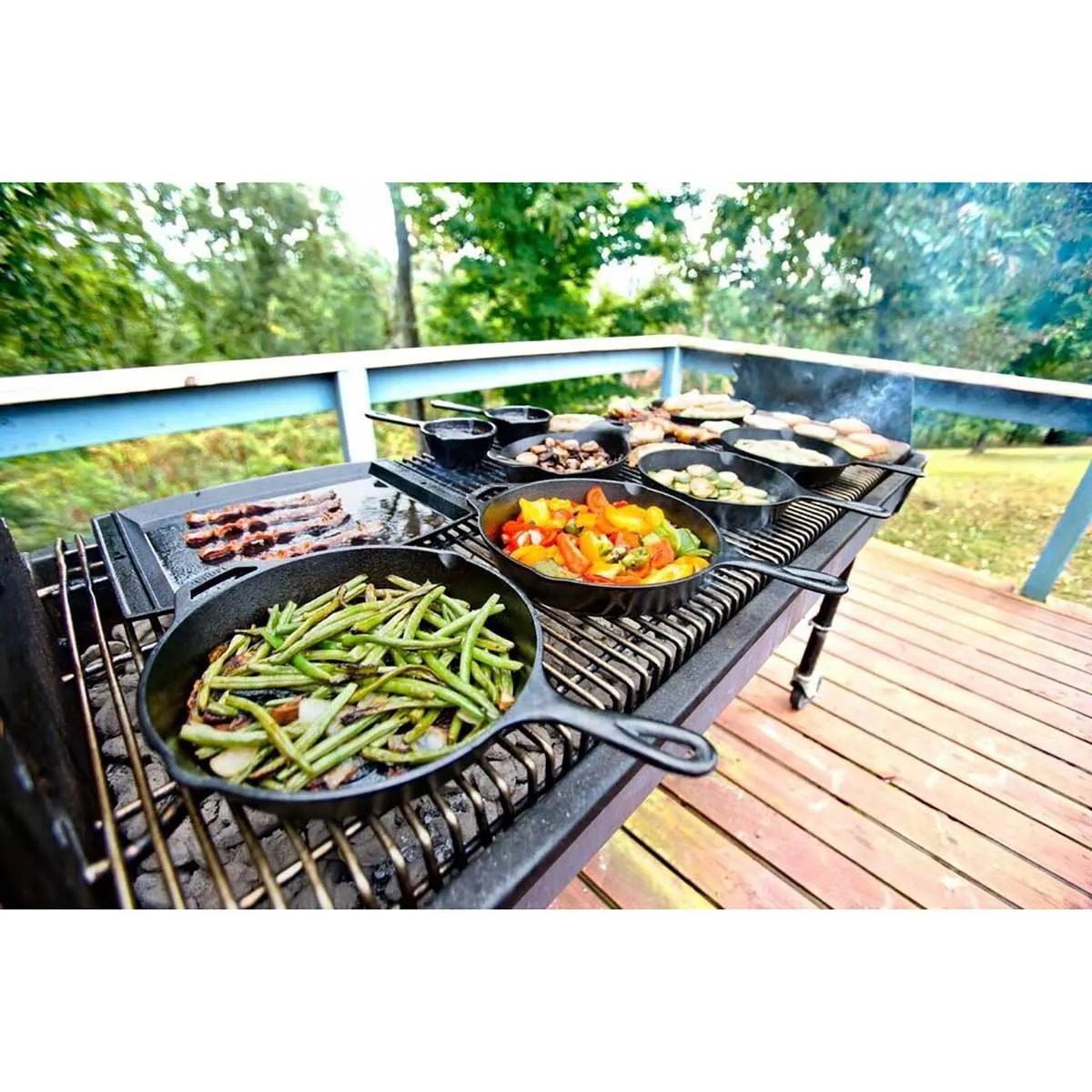 Lodge L8SK3 Cast Iron Skillet, Seasoned, 10"