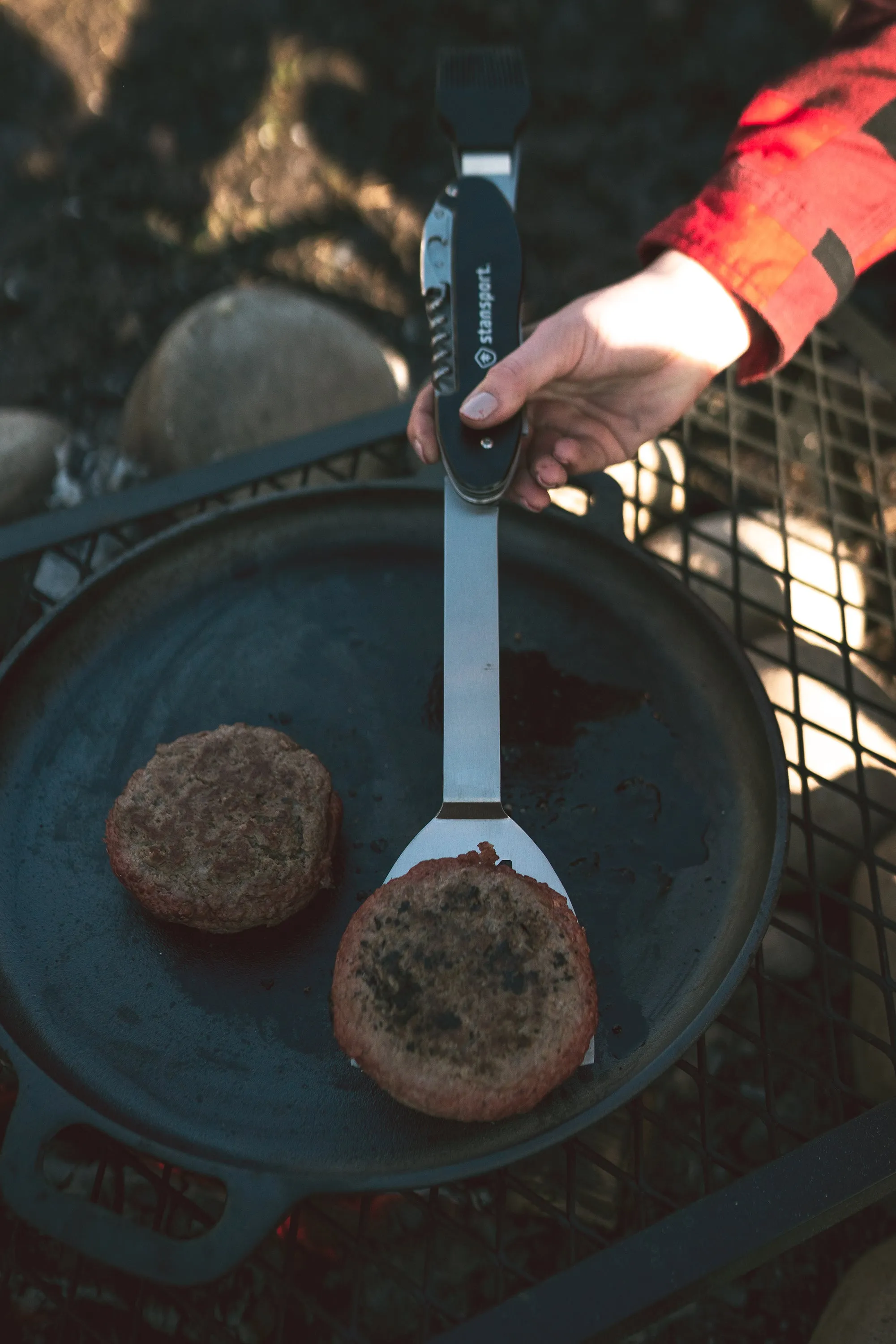 Pre-Seasoned Cast Iron Pizza Pan - 16.5 Inch